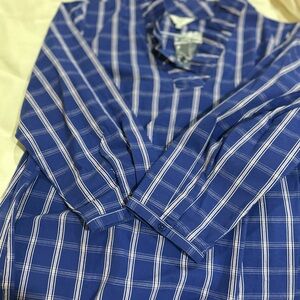 Woman’s blouse never worn size OX